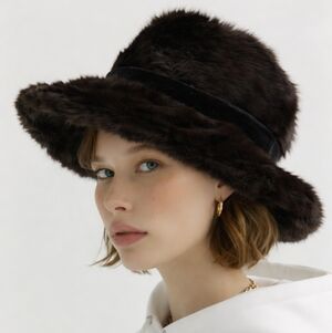Brown Real Ranch Mink Fur Brin Hat With Velvet Bow Accent 21 1/2" Vtg Neiman M.